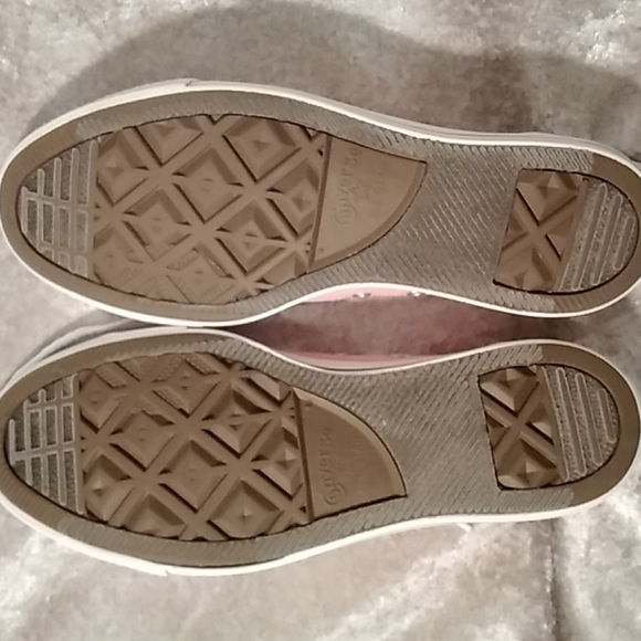 Converse Sneakers  aka Chucks - Picture 6 of 7